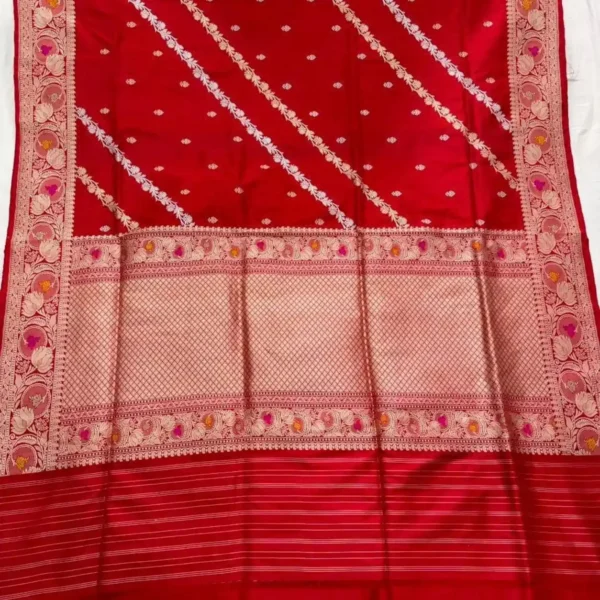 Banarsi Ktaan Silk Saree Scuit Border White Colour Golden Zari Work